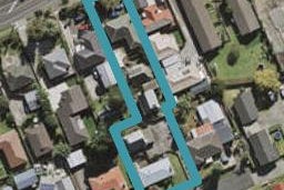 2/8 Burrell Avenue, Manukau Central, Auckland