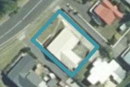 45 Wallis Street, Raglan