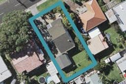 25 Roberts Avenue, Bayswater, Auckland
