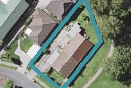 2/24 Cairngorm Place, Highland Park, Auckland