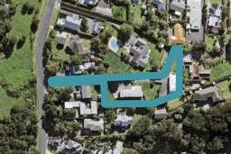 2/15 Kyle Road, Greenhithe, Auckland