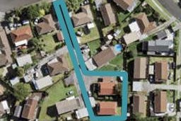 2/8 Blackgate Place, Weymouth, Auckland