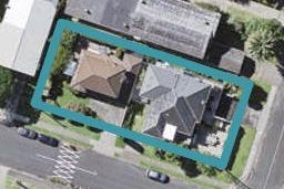 2/2 Cecil Road, Milford, Auckland
