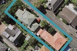 2/52 Nile Road, Milford, Auckland