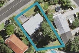 74 Daffodil Street, Titirangi, Auckland
