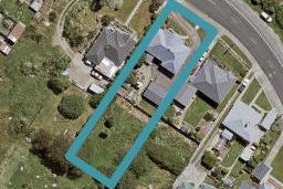 136 Marine Parade, Bluff