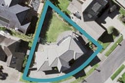 8 Quedley Court, Eastern Beach, Auckland