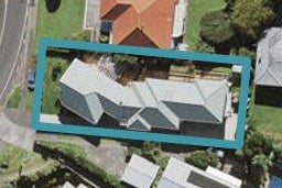 15 Warren Avenue, Three Kings, Auckland