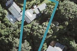 31 Garden Road, Piha, Piha