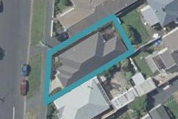 89 Hargest Crescent, Saint Clair, Dunedin
