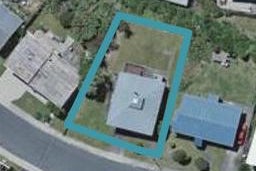 16 Colchester Crescent, Newlands, Wellington