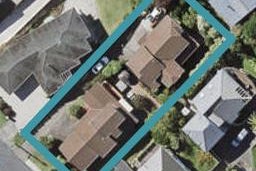 2/69 East Coast Road, Castor Bay, Auckland