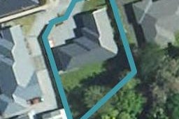 35 Montague Grove, Stratford, Stratford