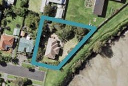 10 Riki Road, Point England, Auckland