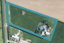 5881 Mountain Road, Hawera