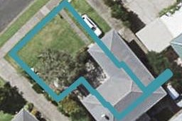 2/72 Tiraumea Drive, Pakuranga, Auckland