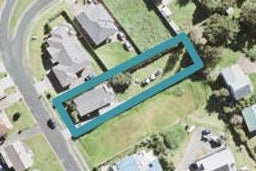 40 Mera Road, Algies Bay
