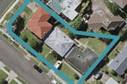 2/27 Corunna Road, Milford, Auckland