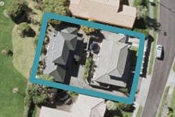 2/5 Keswick Close, Northpark, Auckland