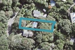 93 Garden Road, Piha, Piha