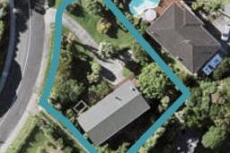 8 Colmar Road, Mellons Bay, Auckland