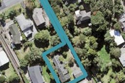 132 Cliff View Drive, Green Bay, Auckland