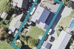16 Pohutukawa Road, Beachlands, Auckland