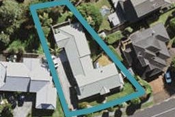 1/13 Goldfinch Rise, Unsworth Heights, Auckland