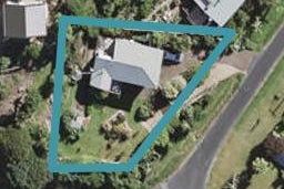 1 Beresford Avenue, Surfdale, Waiheke Island