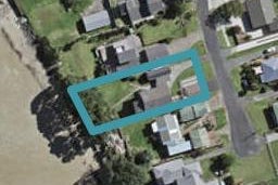 6 First Avenue, Waiuku
