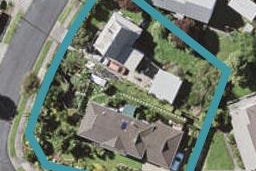 2/1 Sandgate Avenue, Botany Downs, Auckland