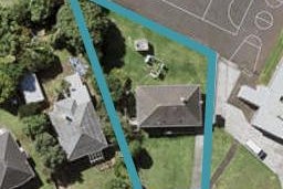 10 Taratoa Street, Point England, Auckland