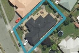 6 Hollybush Drive, Brightwater