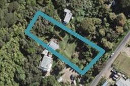 13 Beatty Parade, Surfdale, Waiheke Island