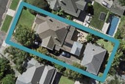 2/20 Russell Street, Stanley Point, Auckland