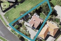 20 Silverton Avenue, Wai o Taiki Bay, Auckland