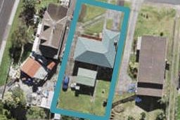6 Helleur Road, Massey, Auckland