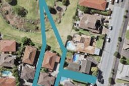 2/41 Pigeon Mountain Road, Half Moon Bay, Auckland