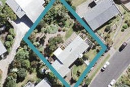 15 Kennedy Point Road, Surfdale, Waiheke Island