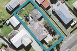 8 Firle Place, Green Bay, Auckland
