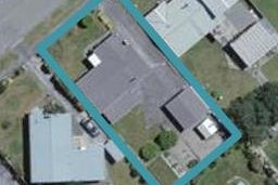 12 Oak Street, Masterton