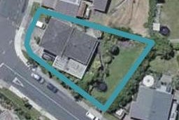 42 Somes Crescent, Newlands, Wellington