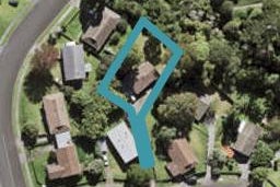 6 Cecil Beatt Place, West Harbour, Auckland
