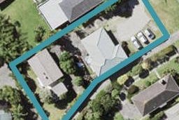 1/638 East Coast Road, Pinehill, Auckland