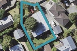 42 Darren Crescent, Half Moon Bay, Auckland