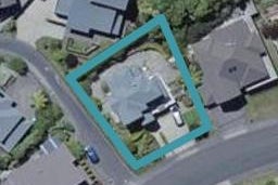 43 Dress Circle, Newlands, Wellington