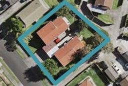 2/11 Silver Creek Road, Weymouth, Auckland