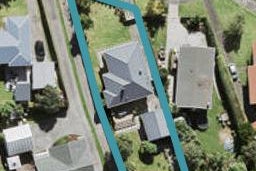 21 Clinton Avenue, Te Atatu Peninsula, Auckland