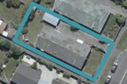 2/221 Queenspark Drive, Parklands, Christchurch