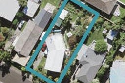 16 Taioma Crescent, Te Atatu Peninsula, Auckland